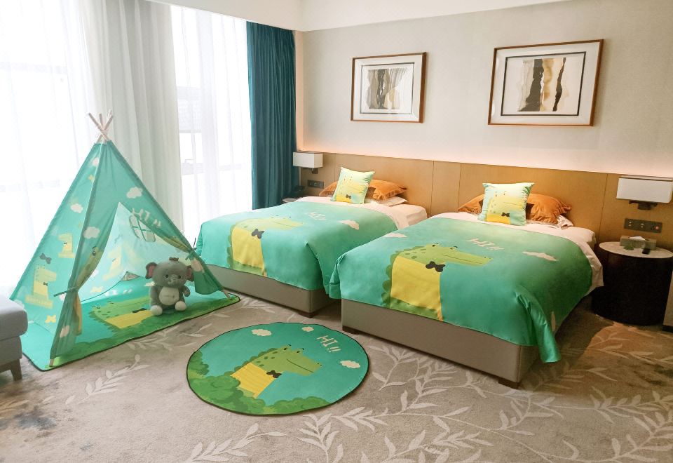 亲子房C（小王子小童洗护+80支贡缎床品+金可儿床垫）