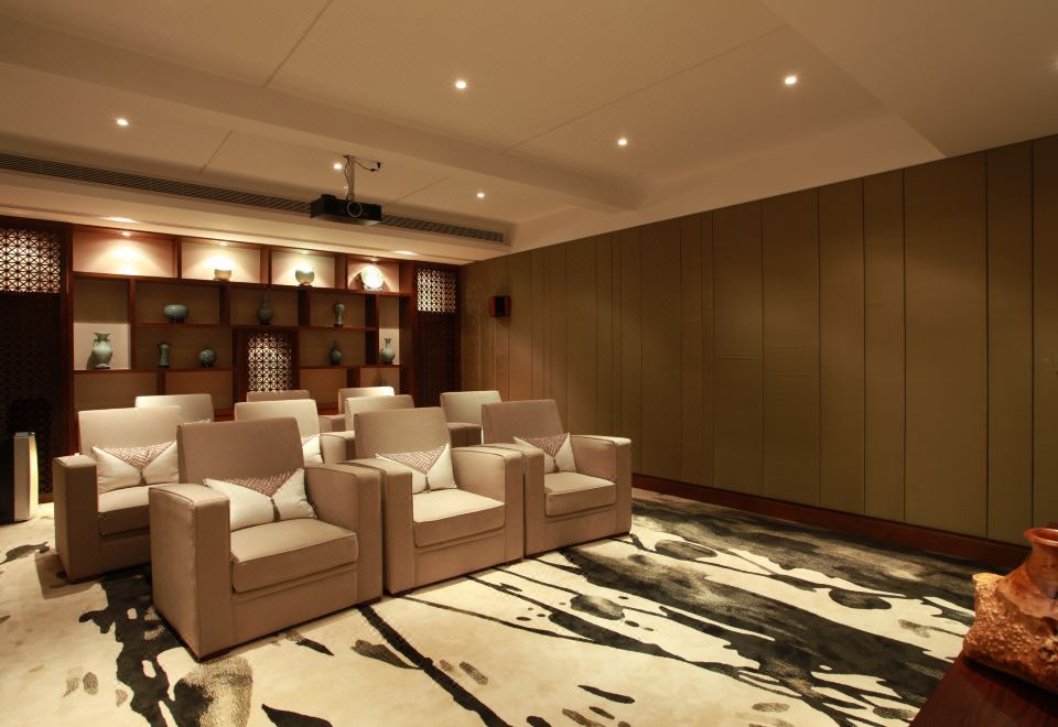 Shanshui Villa HotelShuiyin Clubhouse 7-Bedroom Pool Villa