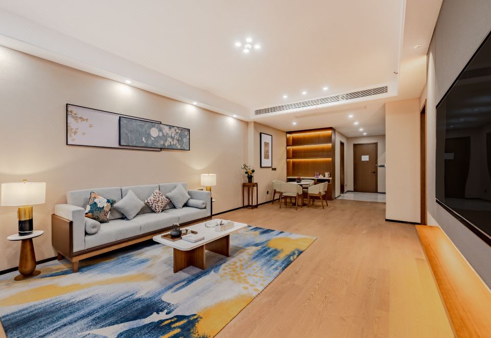 1號樓行政套房（語音智能客控+75寸投屏電視）