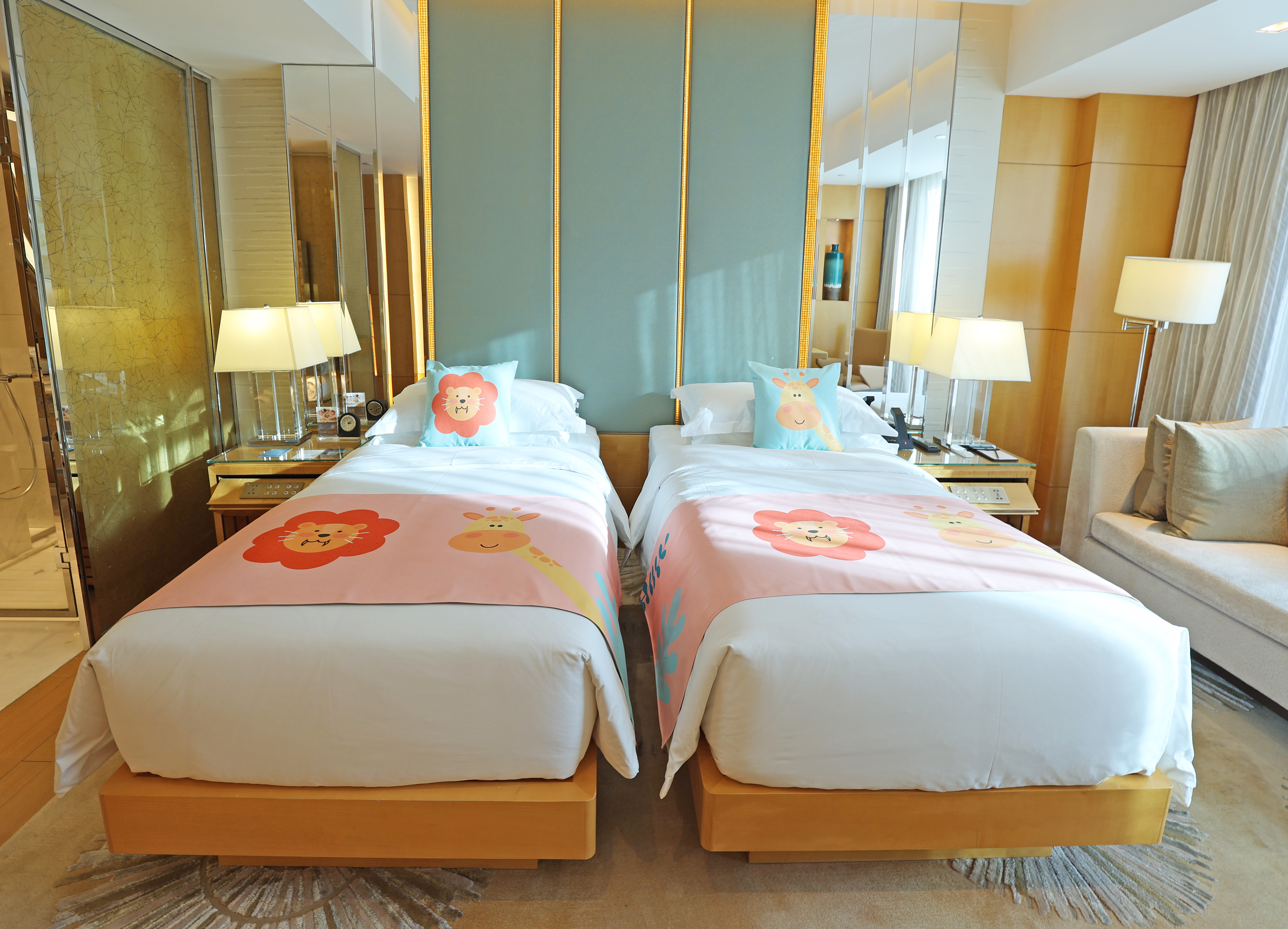 亲子豪华双床房