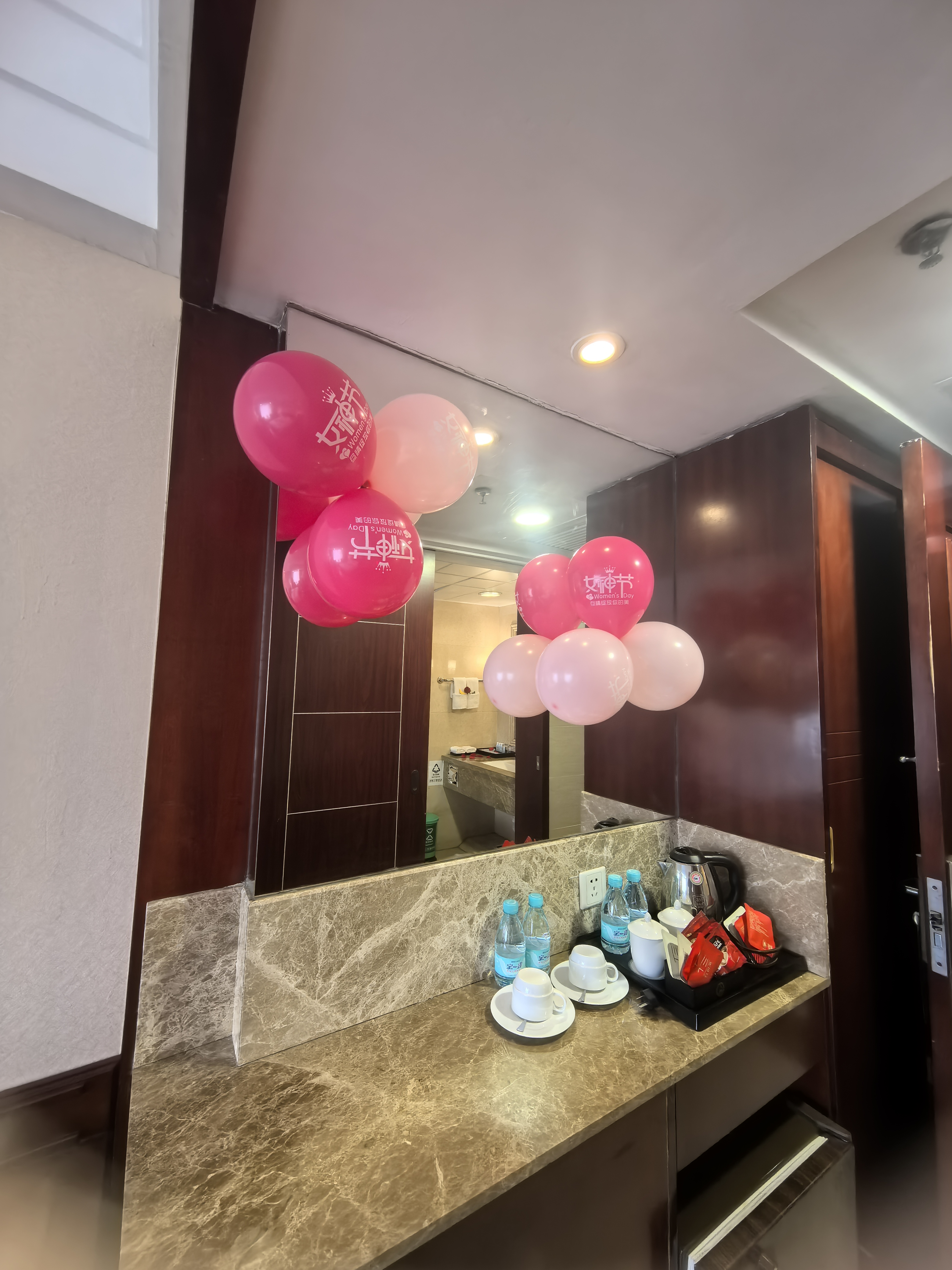 湖滨楼湖景单间