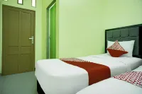 Hotel O Parapat Near Dermaga Ajibata Formerly Pudan Residence 2