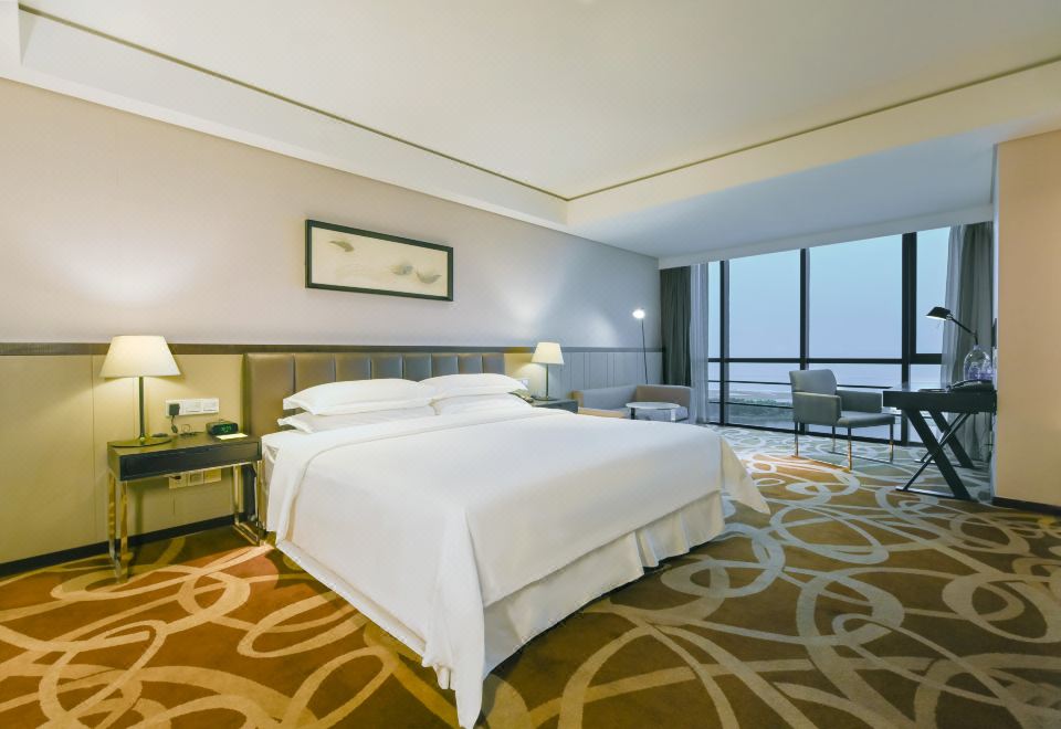 豪华海景大床房