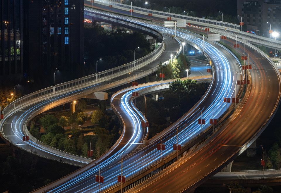豪華大床房「全景落地窗-漢口CBD景觀」
