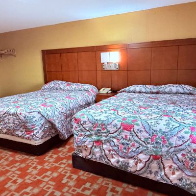 2 Queen Bed Smoking Aloha Inn Promo Code