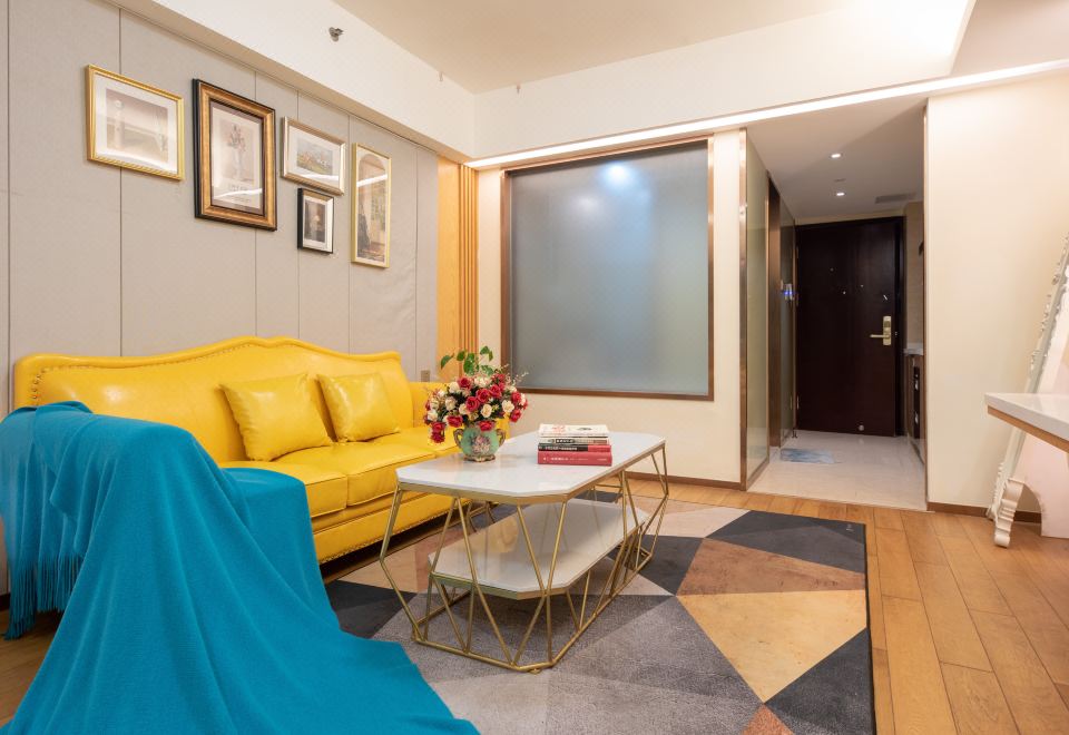 轻奢现代豪华房（独立大阳台＋洗衣机）