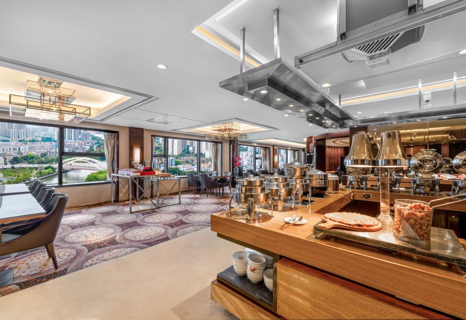 Sheraton Zhongshan HotelFamily Suite