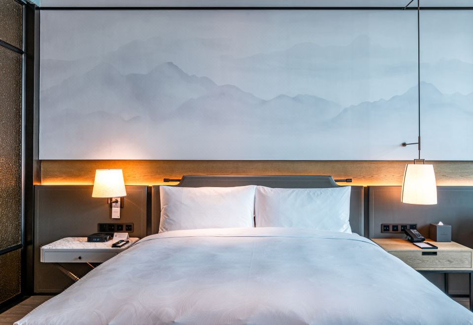 行政大床房|静谧云端坐拥璀璨夜景|舒适商务办公