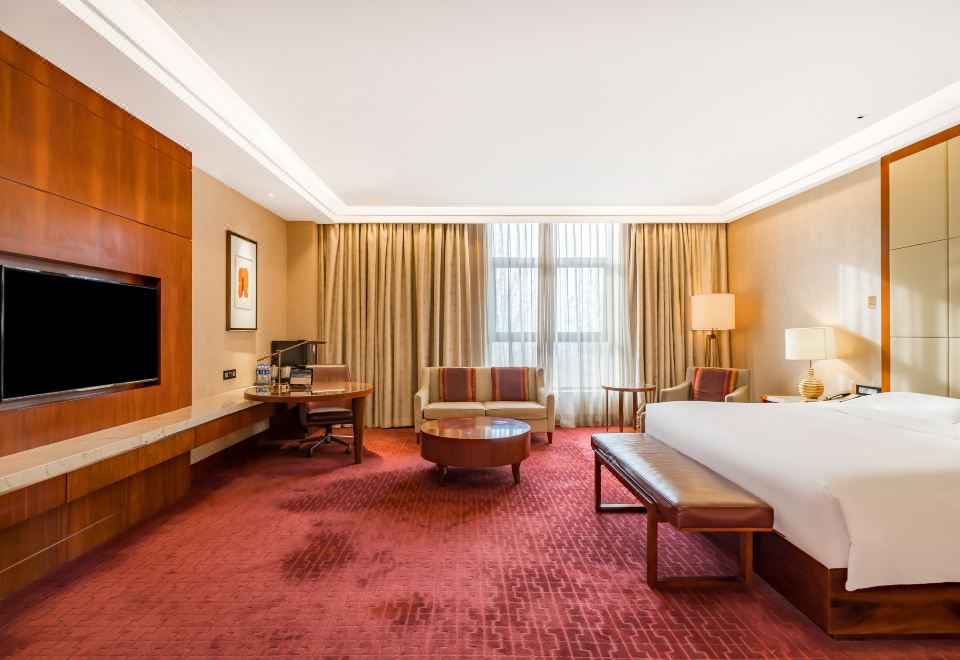 度假尊享大床房（全景明窗+会客沙发+私享熨烫机）