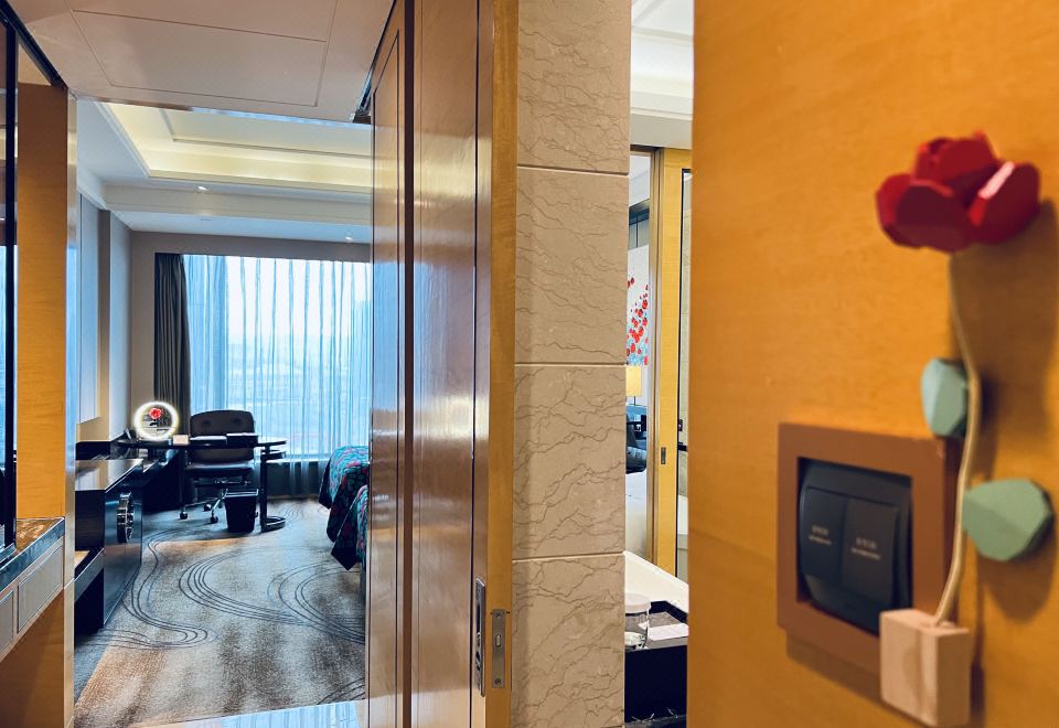 玫瑰主题行政双床房