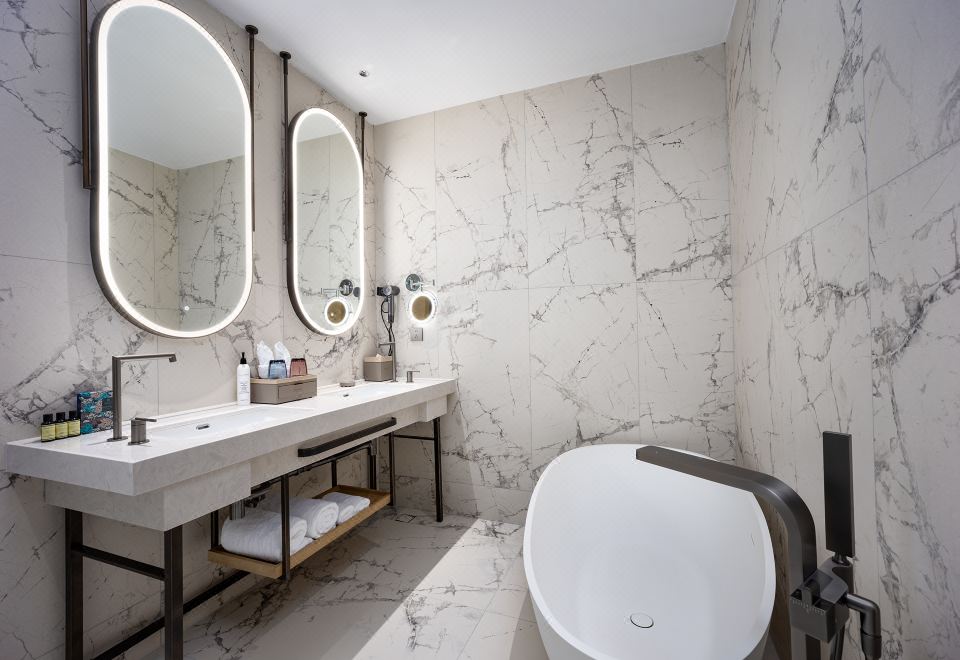 江景套房（智能客控+森林氧吧）