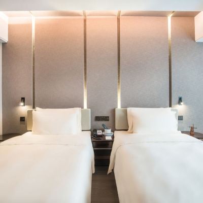 行政雙床房-智能投屏 深圳寶安國際機場亞朵酒店優惠