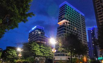 Jiangmen Opus Hotel - Housity
