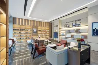 Xinyi Center Qingnian Road Atour Hotel