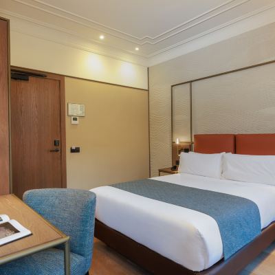 Double Room With Queen Size Bed Medinaceli Promo Code