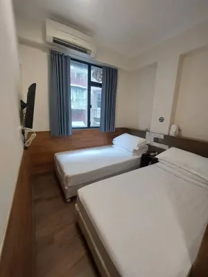 PENSÃO CARMEN Hotels in 