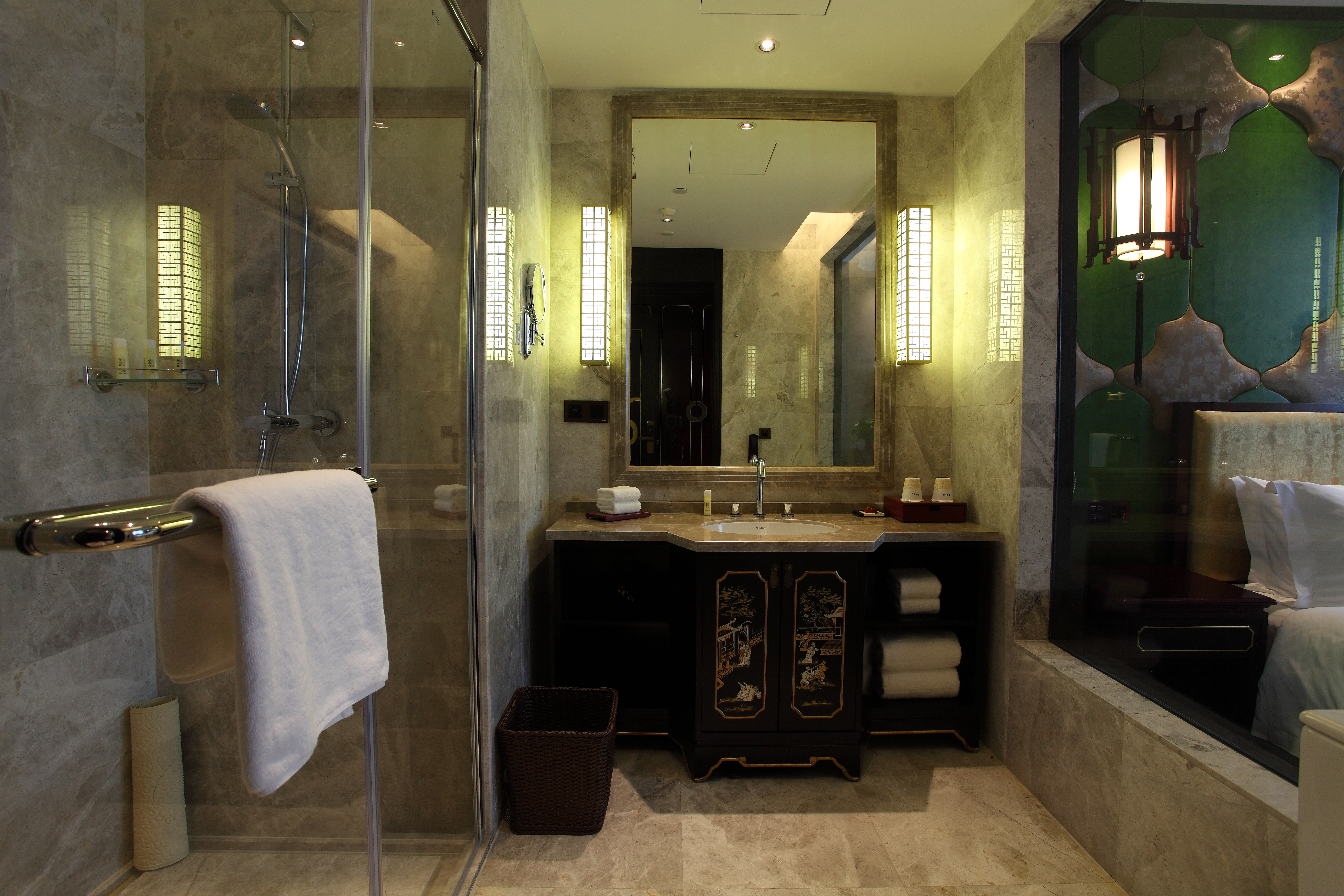 江潮连海豪华双床房