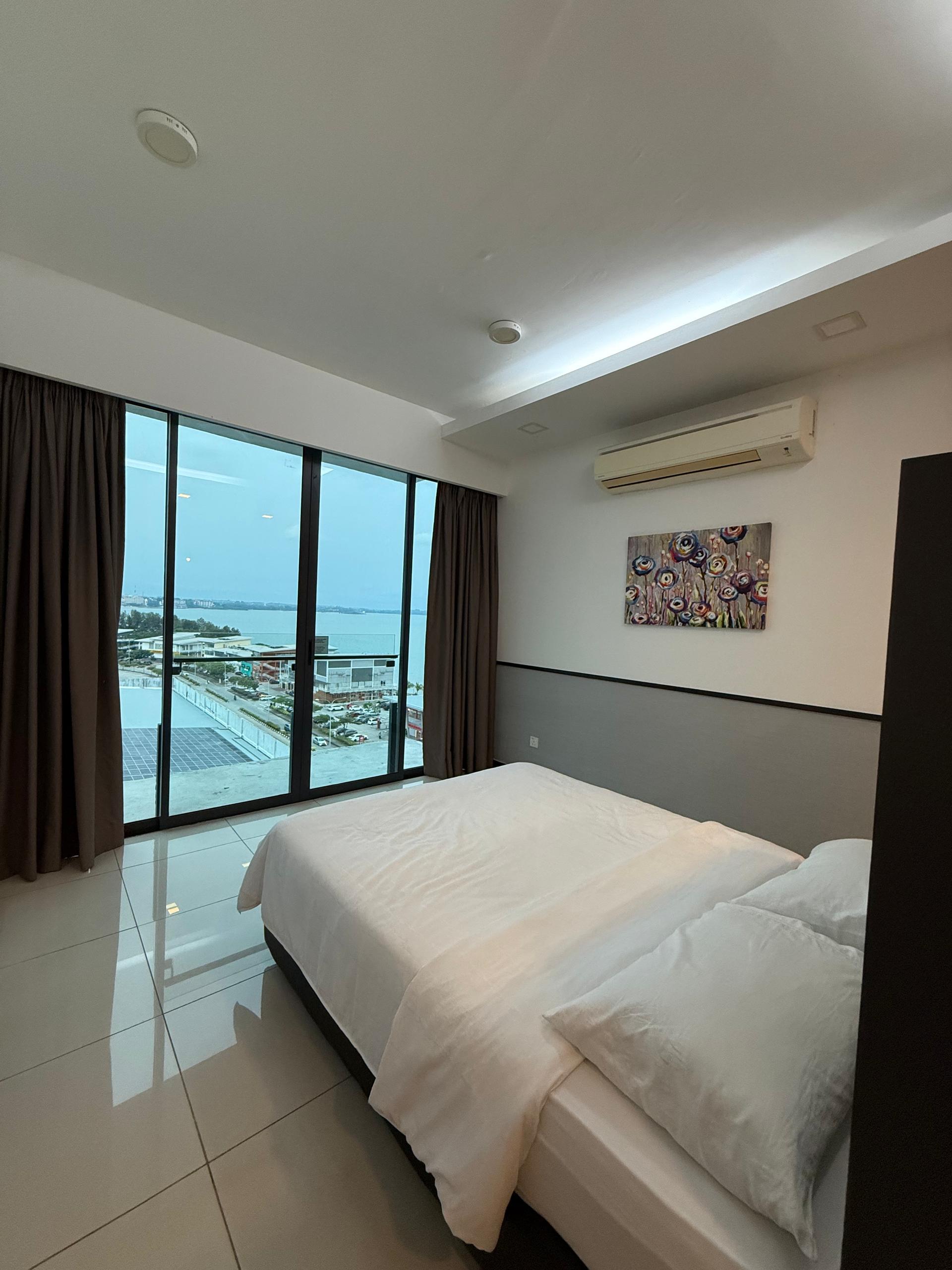 Deluxe Family 6pax Seaview Suite
