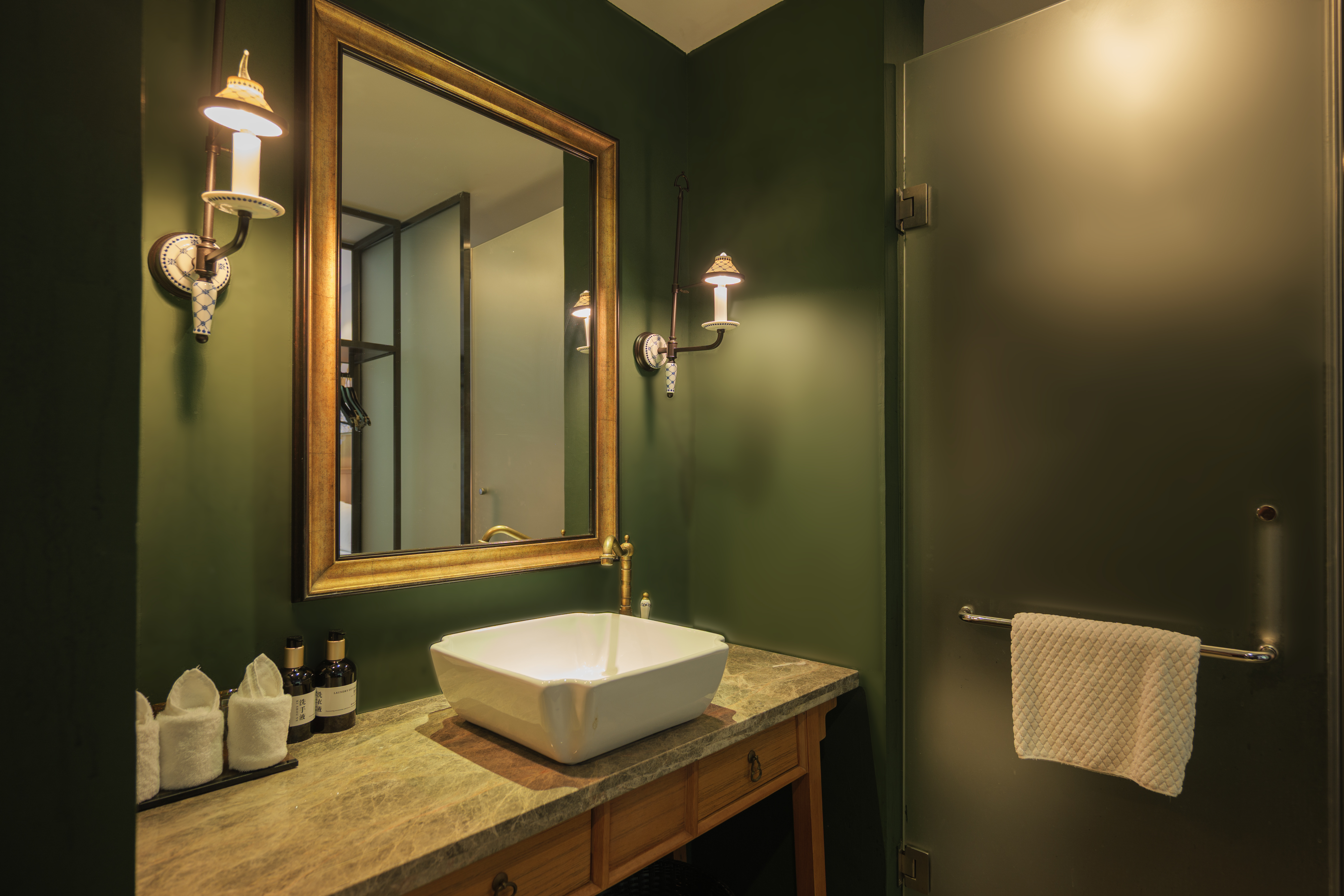 「倚山·悠然双床房」