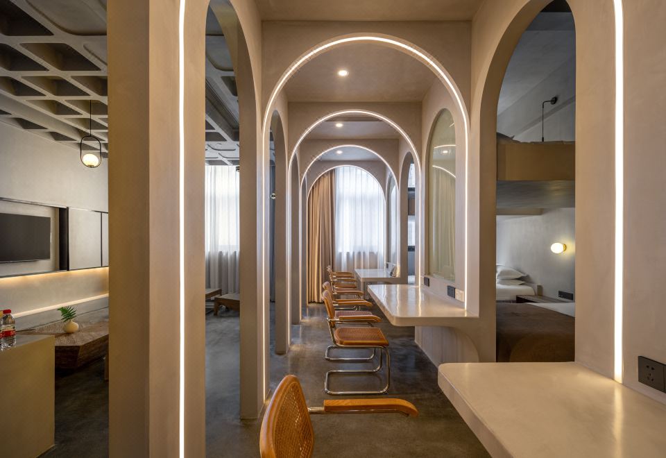 好友歡敍藝術房（6床）