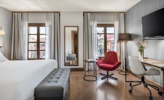 NH Collection León Plaza Mayor - Housity
