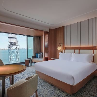 1 King Bed Classic Harbour View