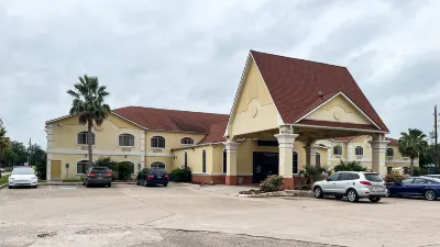 Studio 6 Suites Houston, TX - Spring Отели в г. 