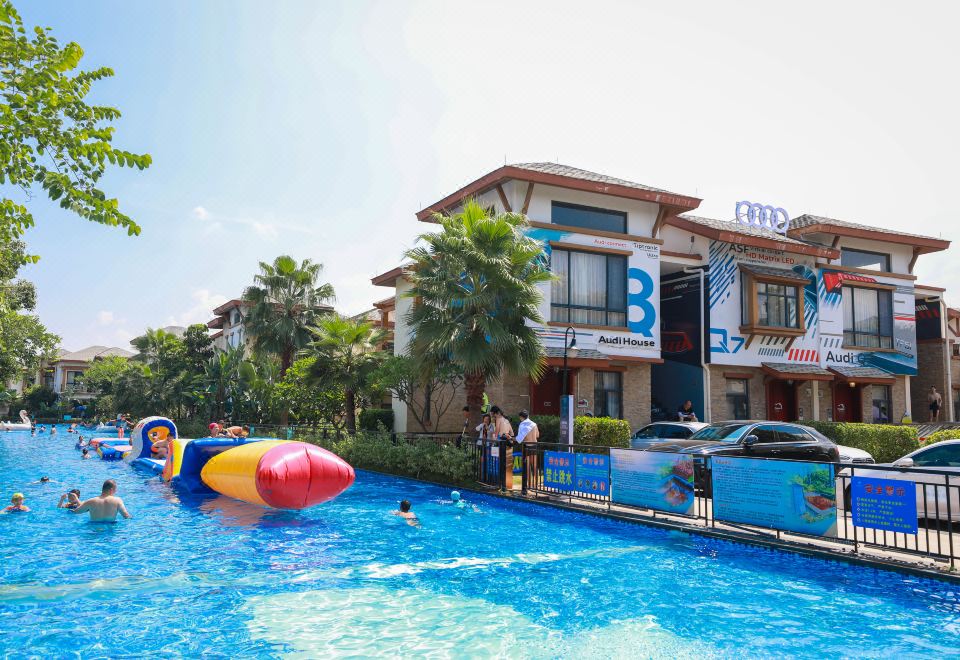 Baodun Lake Hushan Hot Spring ResortVenice Hot Spring Villa - 2-Room, Near Water