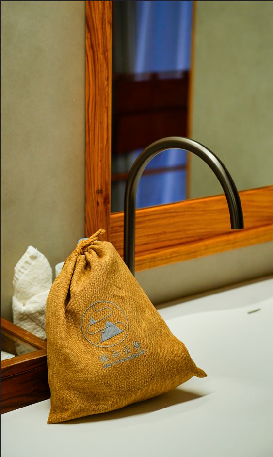 山水居（超大露臺浴缸）