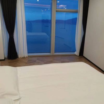 雲端輕奢海景大床房（巨幕影音） 廈門海峽世茂雙子塔海景公寓優惠