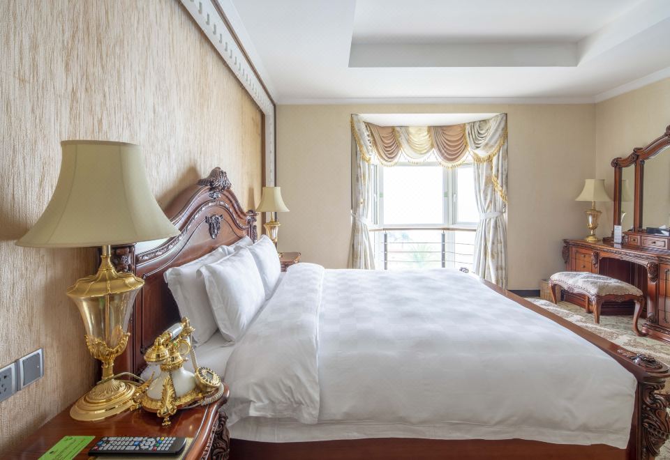 Asia Gulf HotelPresidential Villa Suite (3F)