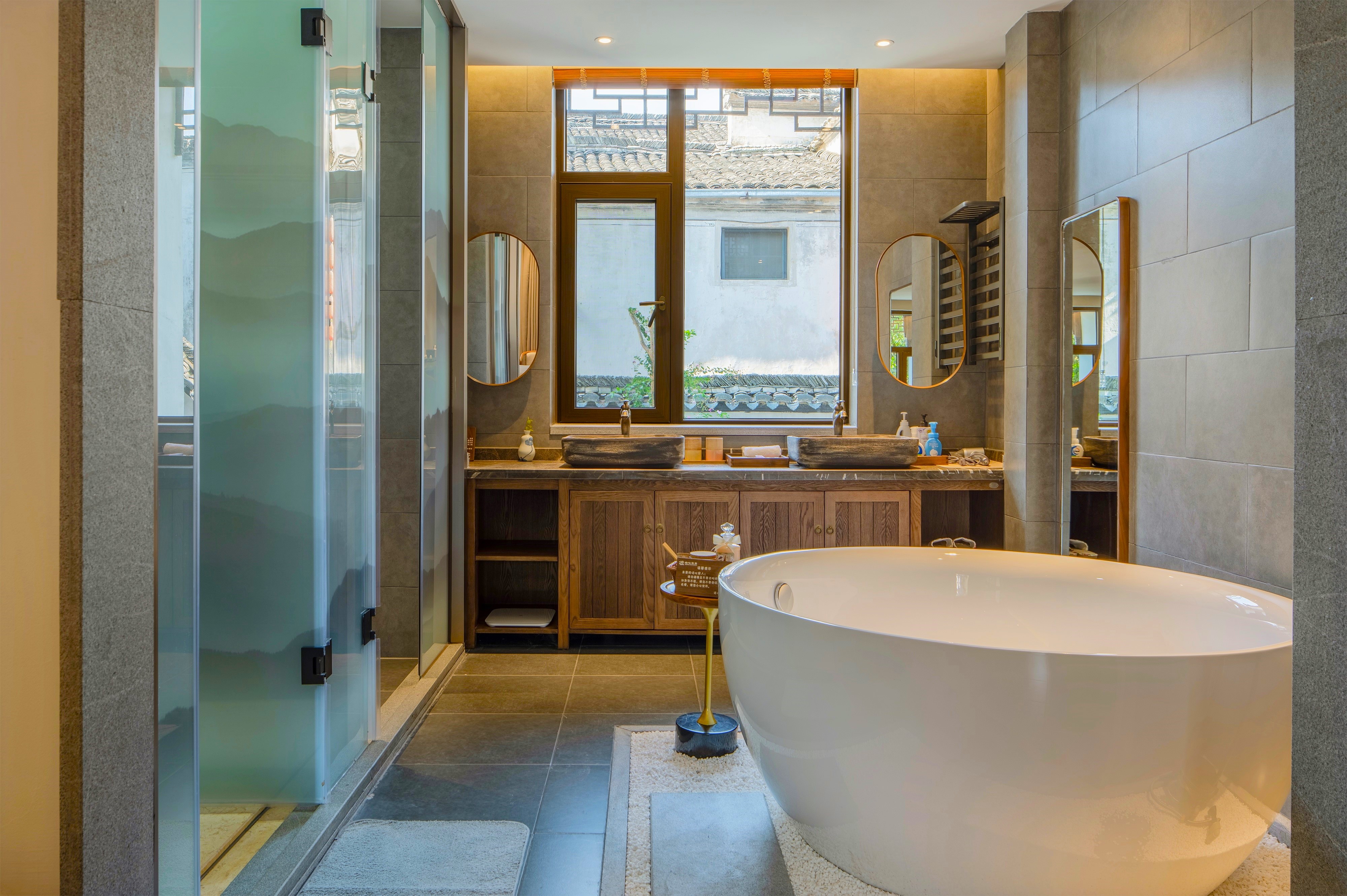 庭院景观双床房