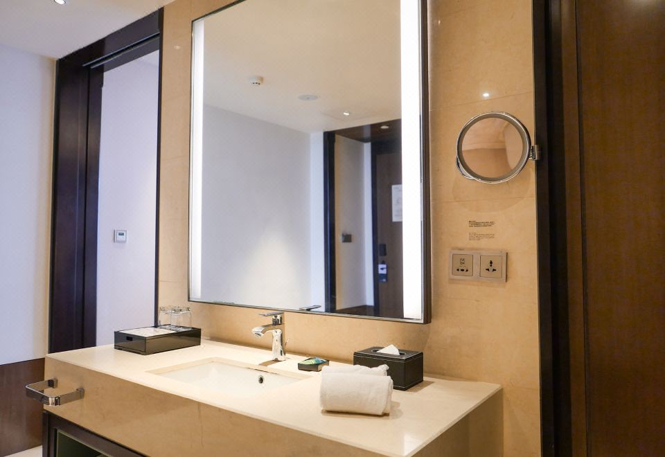 园林景观大床房（带阳台）