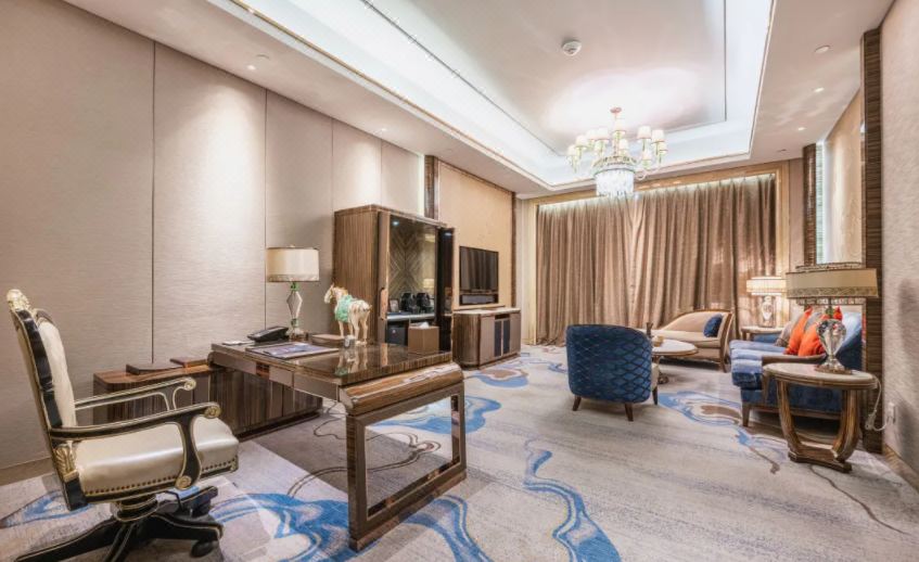 家庭豪华套房（奢享空间+城市会客厅+静音加湿器）