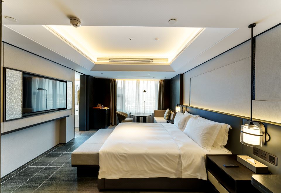 精选豪华大床房