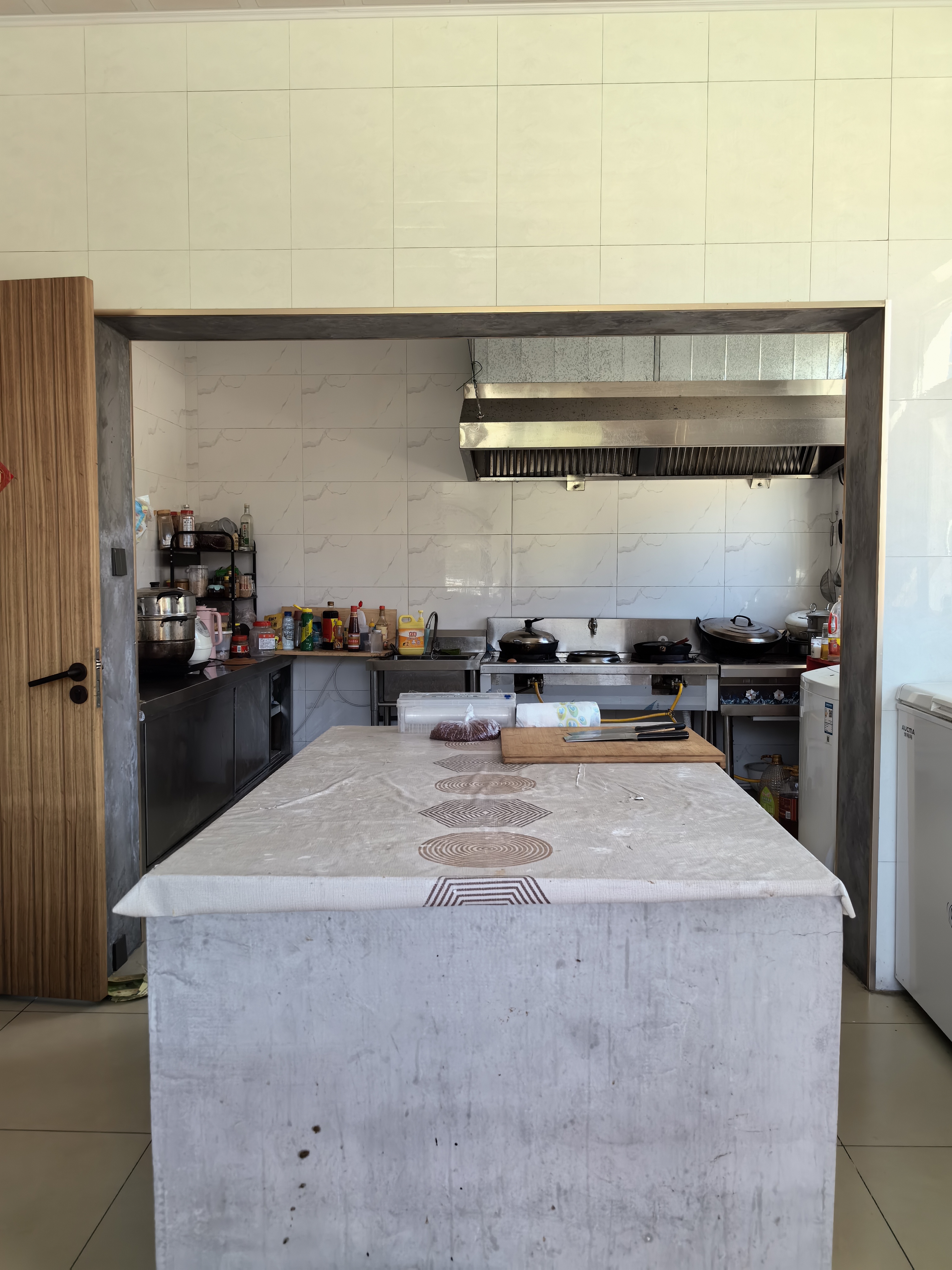 花筑院子丨团建聚会丨棋牌室丨可移动投影仪