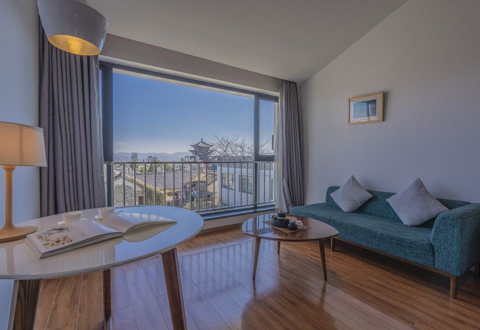 庭院双拼大床房·独立衞浴,5A级鹅绒被,中央空调