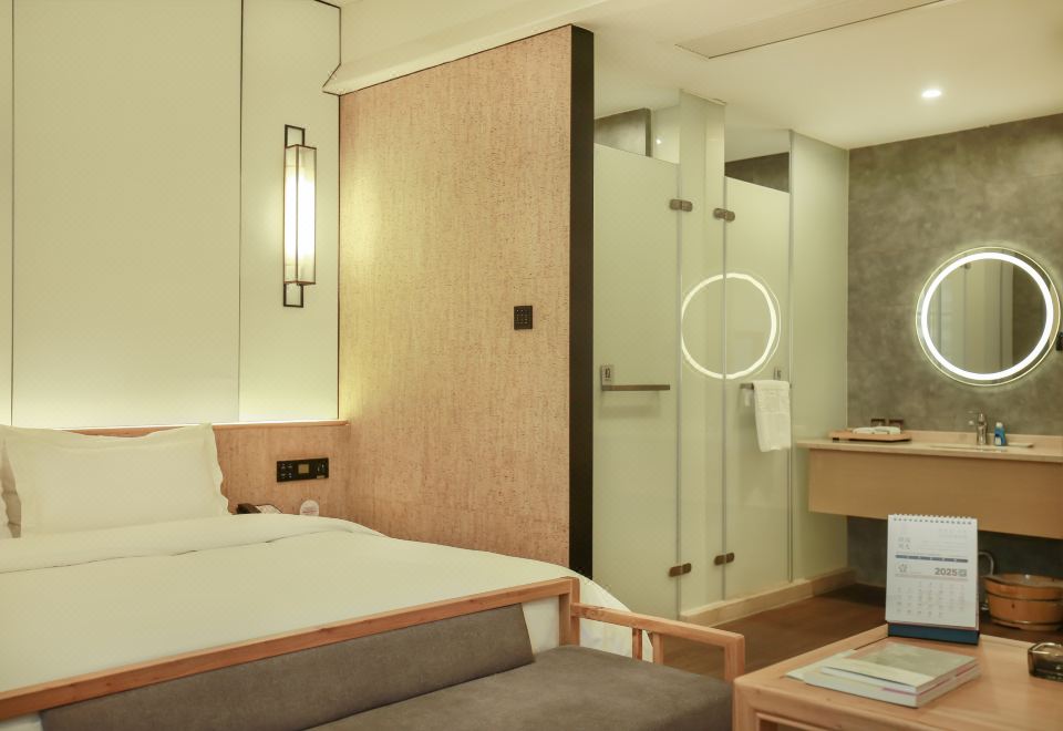 隐悦·园景大床房（独立办公桌+古韵茶具+足浴木盆）