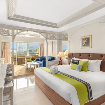 迷你套房加日出景觀大床 芭堤雅皇家克里夫海灘酒店 （SHA Extra Plus）優惠