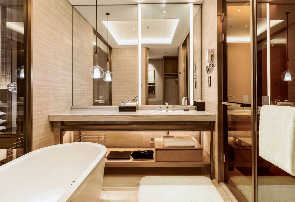 Sheraton Hotel KaifengVR Featured Double Bed Room (Cinema + Gaming)