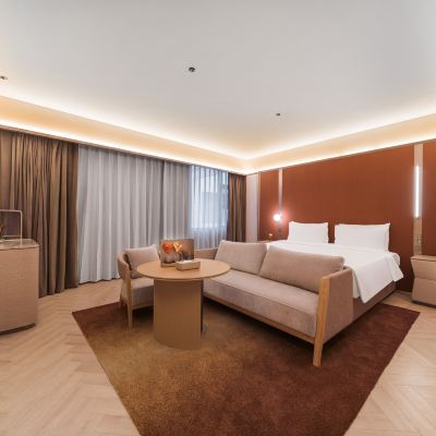 行政豪華大床房（小冰箱+手機投屏） 桔子水晶上海豫園酒店優惠