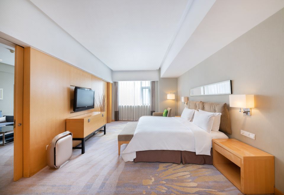 假日豪华行政大床套房