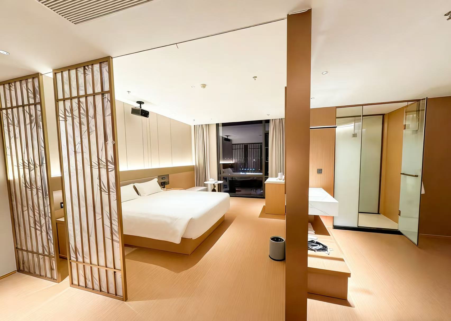 亿澜.臻享大床房（智能投影+乾湿分离）