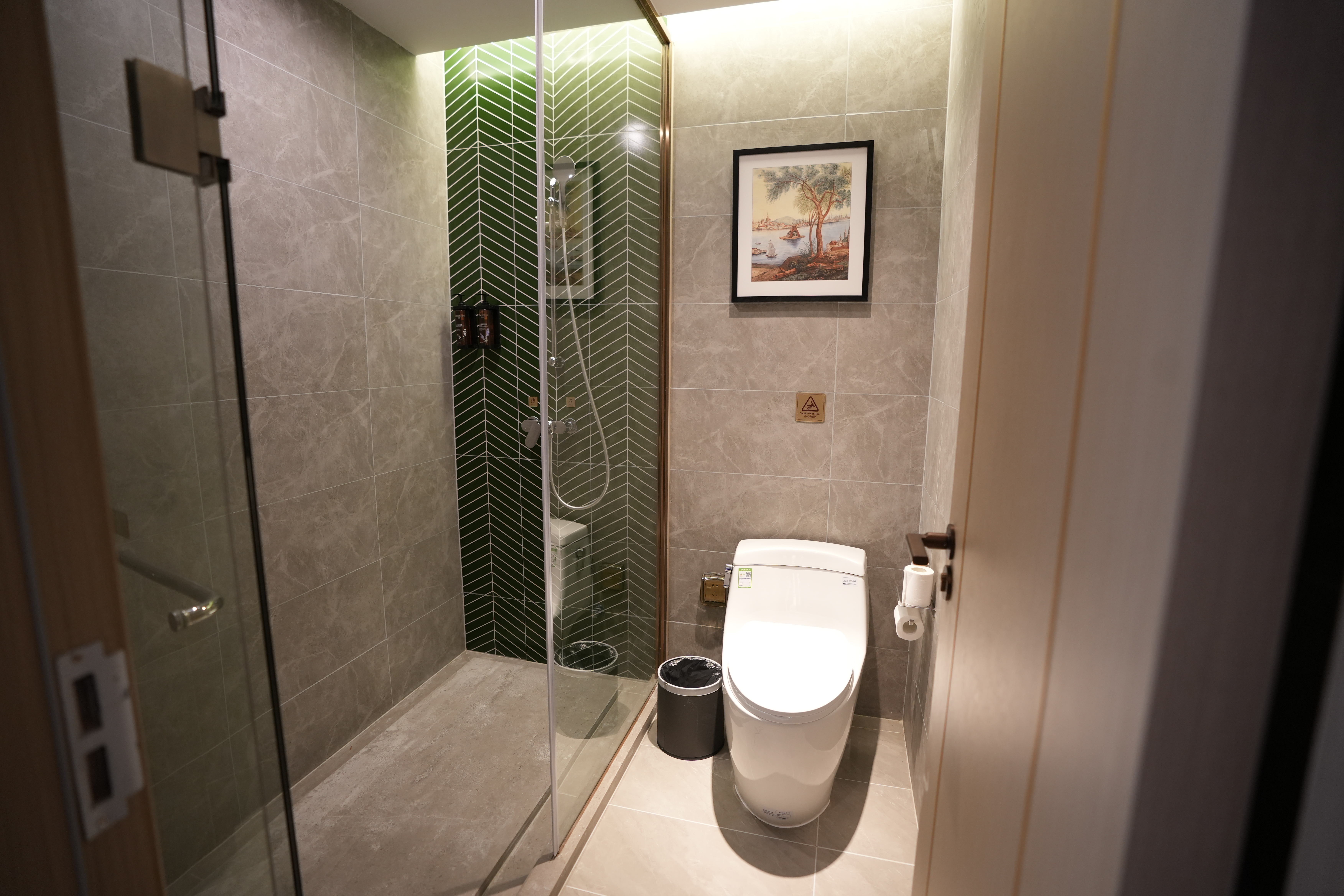 電競四人間[千兆網速.超大高低床]