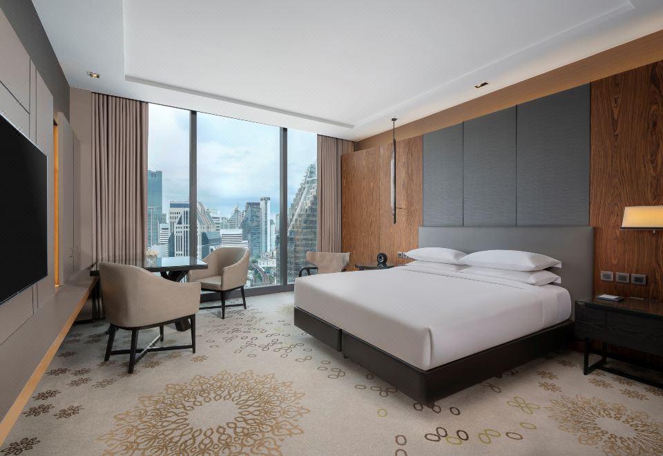 Hyatt Regency Bangkok Sukhumvit1 King Bed City View Club Access