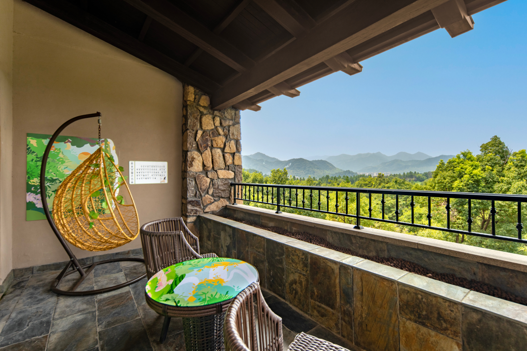 阳光运动亲子阳台大床房