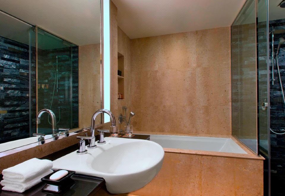 Royal Orchid Sheraton Hotel & TowersExecutive Suite with riverview