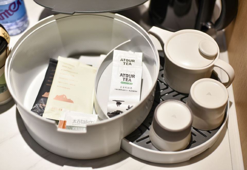 高级双床房（可投屏+小冰箱）