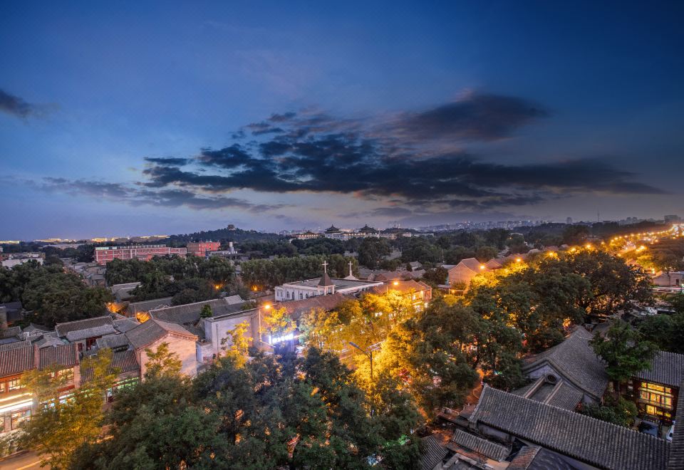 欢逸景观大床房（城市美景+小冰箱）