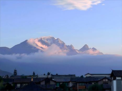 Xingxing Suxu · Snow Mountain Scenic Beauty Stay (The Old Town of Lijiang)